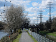 Footpath between the Rhine-Herne Canal and the Emscher in Oberhausen