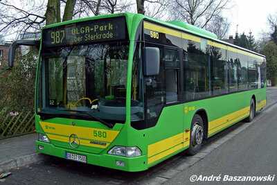 STOAG Bus an der Haltestelle